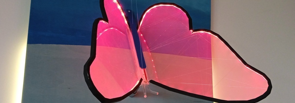 Was bewegt die Fahne im Wind? – LED-Kunstobjekt aus Plexiglas | Zen-Design | Unikat